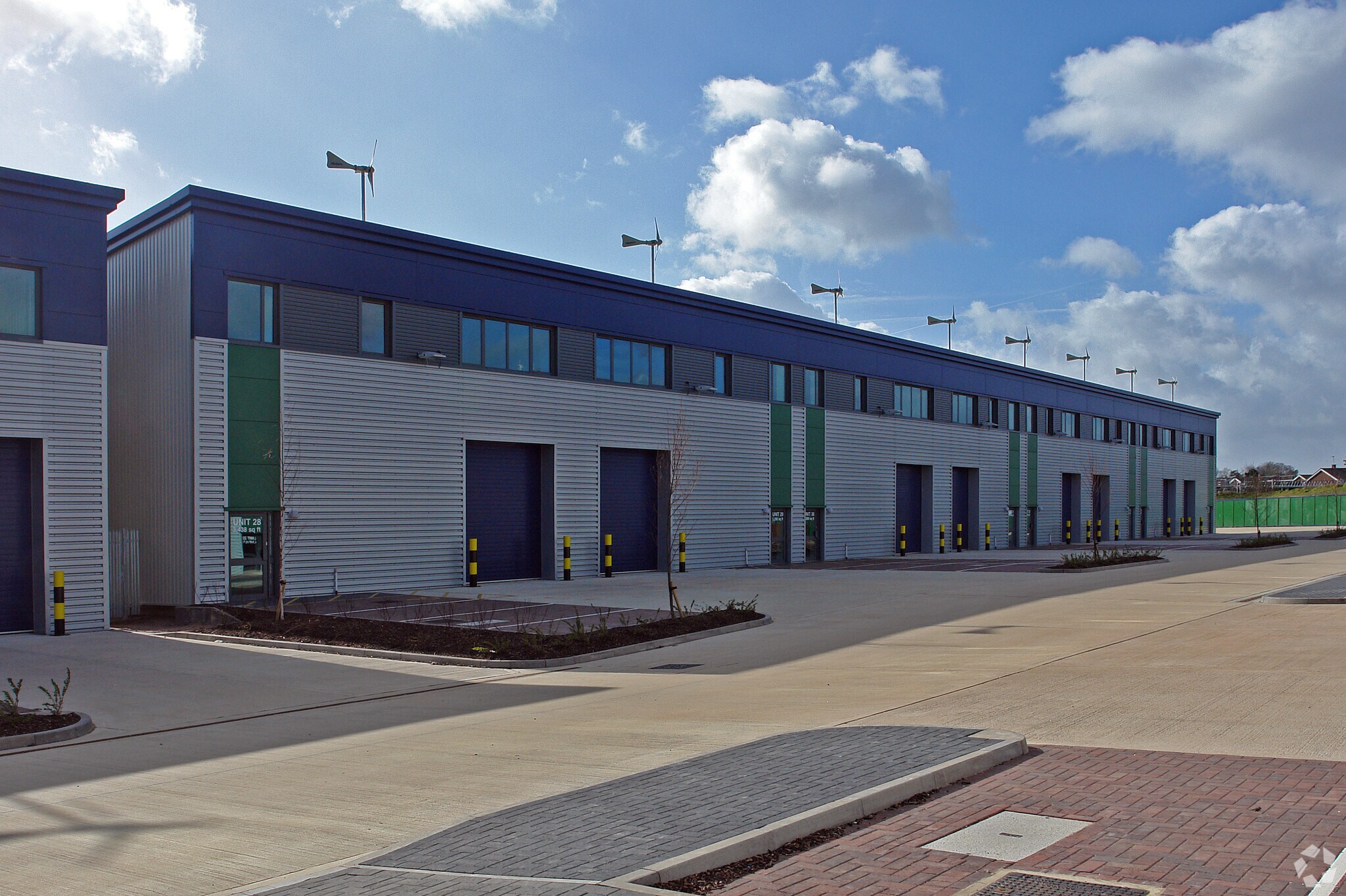 Goulds Clos, Milton Keynes for lease Primary Photo- Image 1 of 6