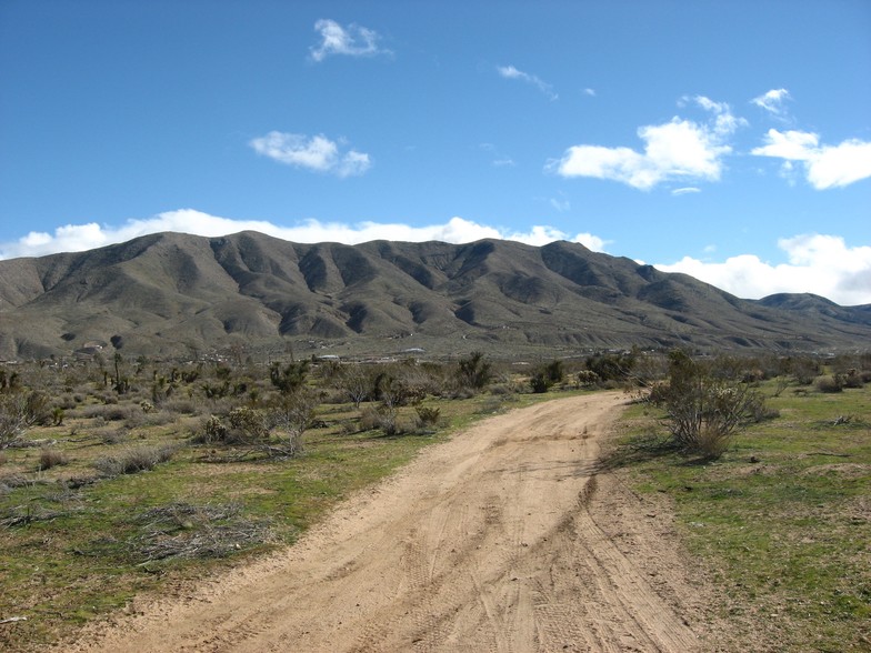 Kiowa Rd, Apple Valley, CA à vendre - Photo du bâtiment - Image 1 de 1