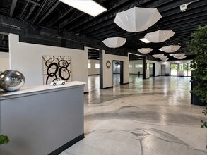 42 W 14th St, Chicago Heights, IL for lease Interior Photo- Image 1 of 33