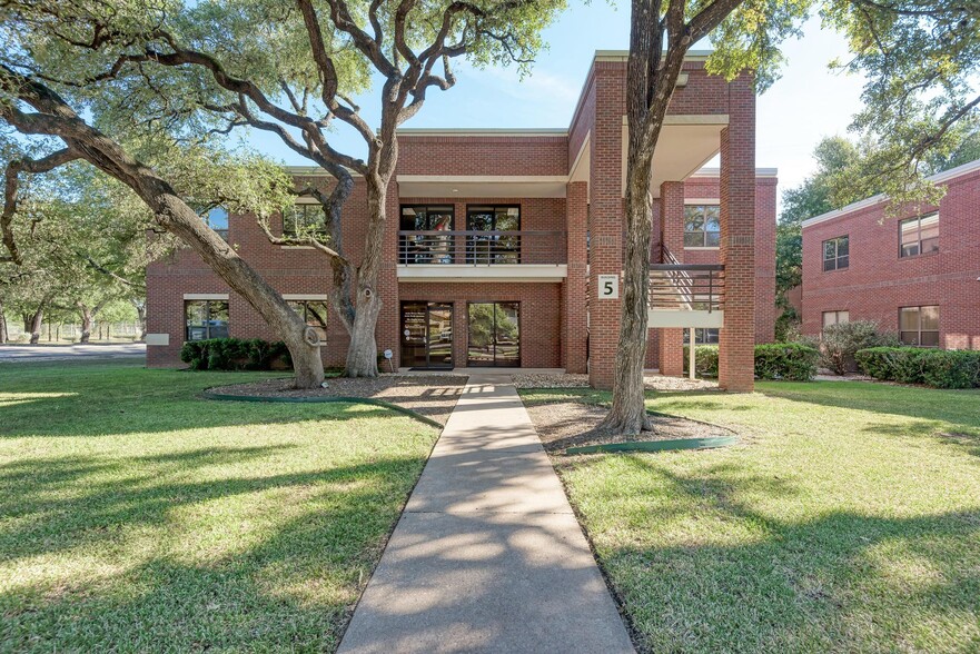 11824 Jollyville Rd, Austin, TX à louer - Photo du bâtiment - Image 1 de 35