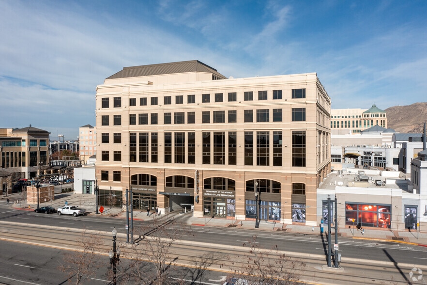 440 W 200 S, Salt Lake City, UT à louer - Photo du bâtiment - Image 3 de 5