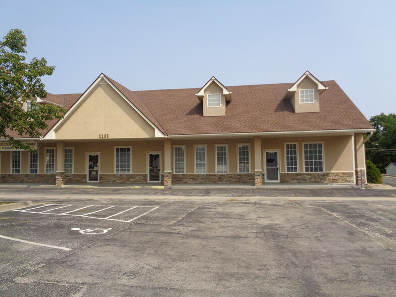 1108 N 7 Hwy, Pleasant Hill, MO for lease - Building Photo - Image 3 of 24