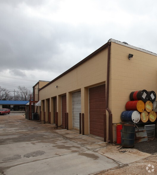 11721 Dorsett Rd, Maryland Heights, MO for sale - Building Photo - Image 2 of 2