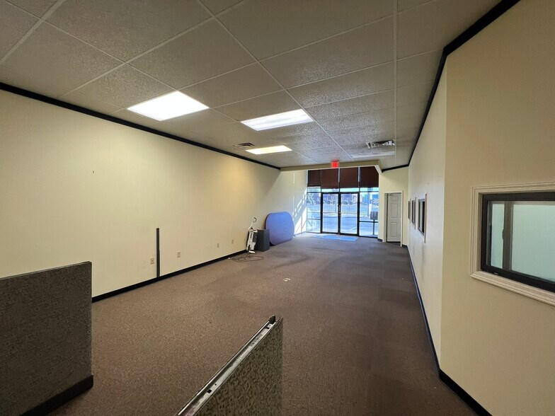4400 S Thompson St, Springdale, AR à louer - Photo intérieure - Image 3 de 6