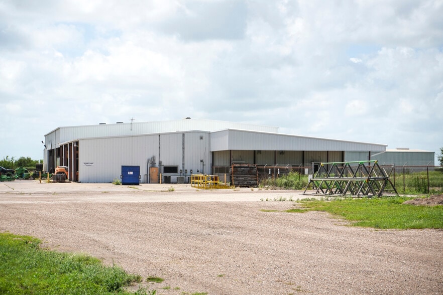 4127 County Road 34, Robstown, TX for sale - Building Photo - Image 3 of 27