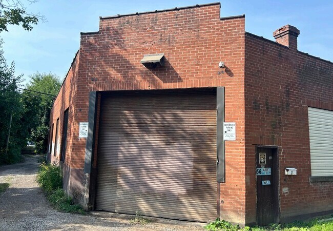 Plus de détails pour 36 Albert St, Hamilton, ON - Industriel à louer