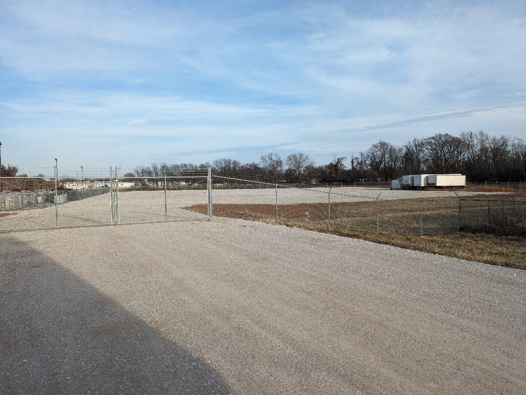 1100 N Farm Road 123, Springfield, MO à louer Autre- Image 1 de 3