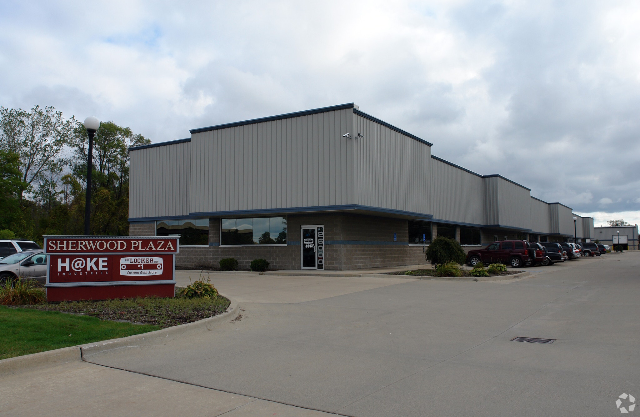 26000-26200 Mound Rd, Warren, MI for lease Primary Photo- Image 1 of 8