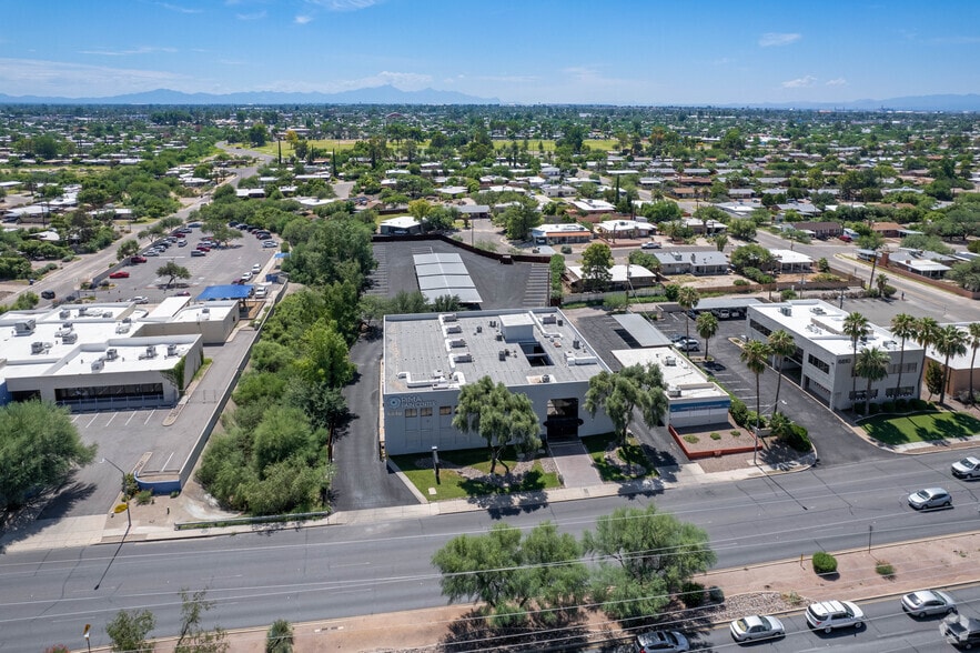6840 E Broadway Blvd, Tucson, AZ à louer - Aérien - Image 2 de 5