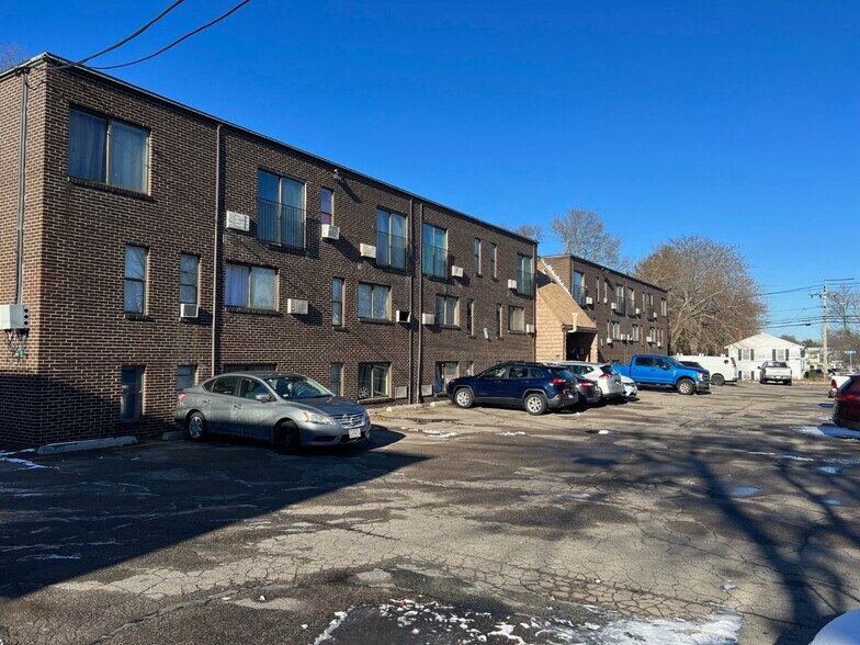 199 Beaver St, Framingham, MA à vendre - Photo principale - Image 1 de 2