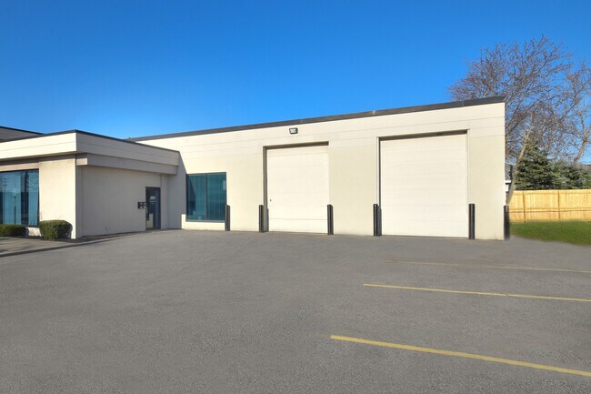 Plus de détails pour 3230-3268 Union Rd, Cheektowaga, NY - Local d'activités à louer