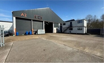 Tolpits Ln, Watford à louer Photo du bâtiment- Image 1 de 6