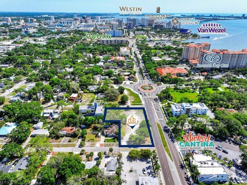 1500 N Tamiami Trl, Sarasota, FL à vendre - Photo du bâtiment - Image 2 de 11