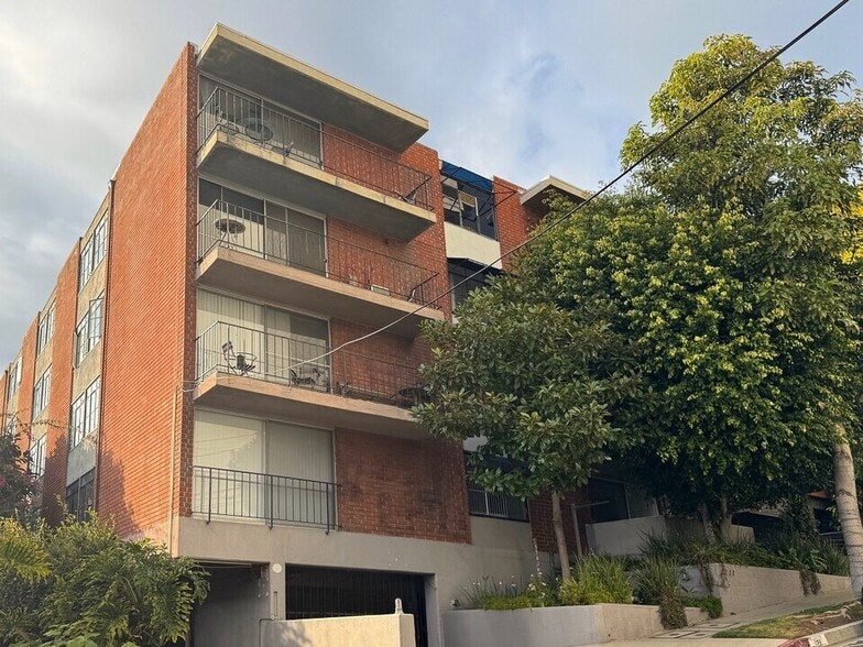 1211 Horn Ave, West Hollywood, CA for sale - Building Photo - Image 1 of 3