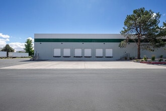 4910-4990 Longley Ln, Reno, NV à louer Photo du bâtiment- Image 2 de 8