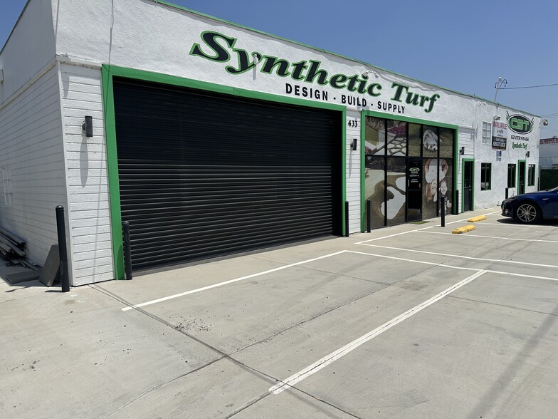 433 W Arrow Hwy, Glendora, CA for lease - Primary Photo - Image 1 of 6