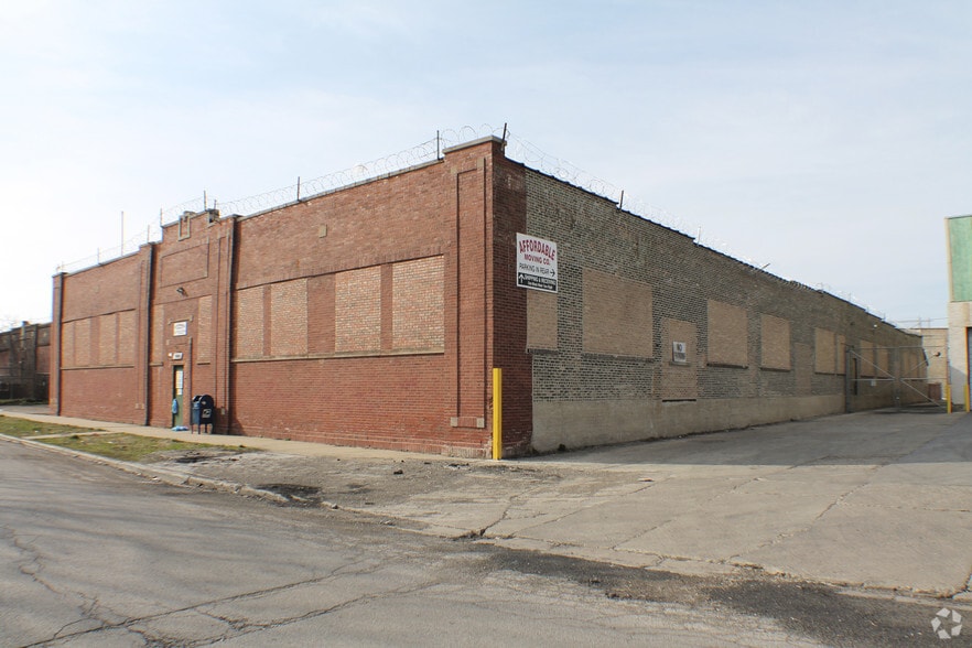 5000 W Bloomingdale, Chicago, IL for lease - Building Photo - Image 2 of 13