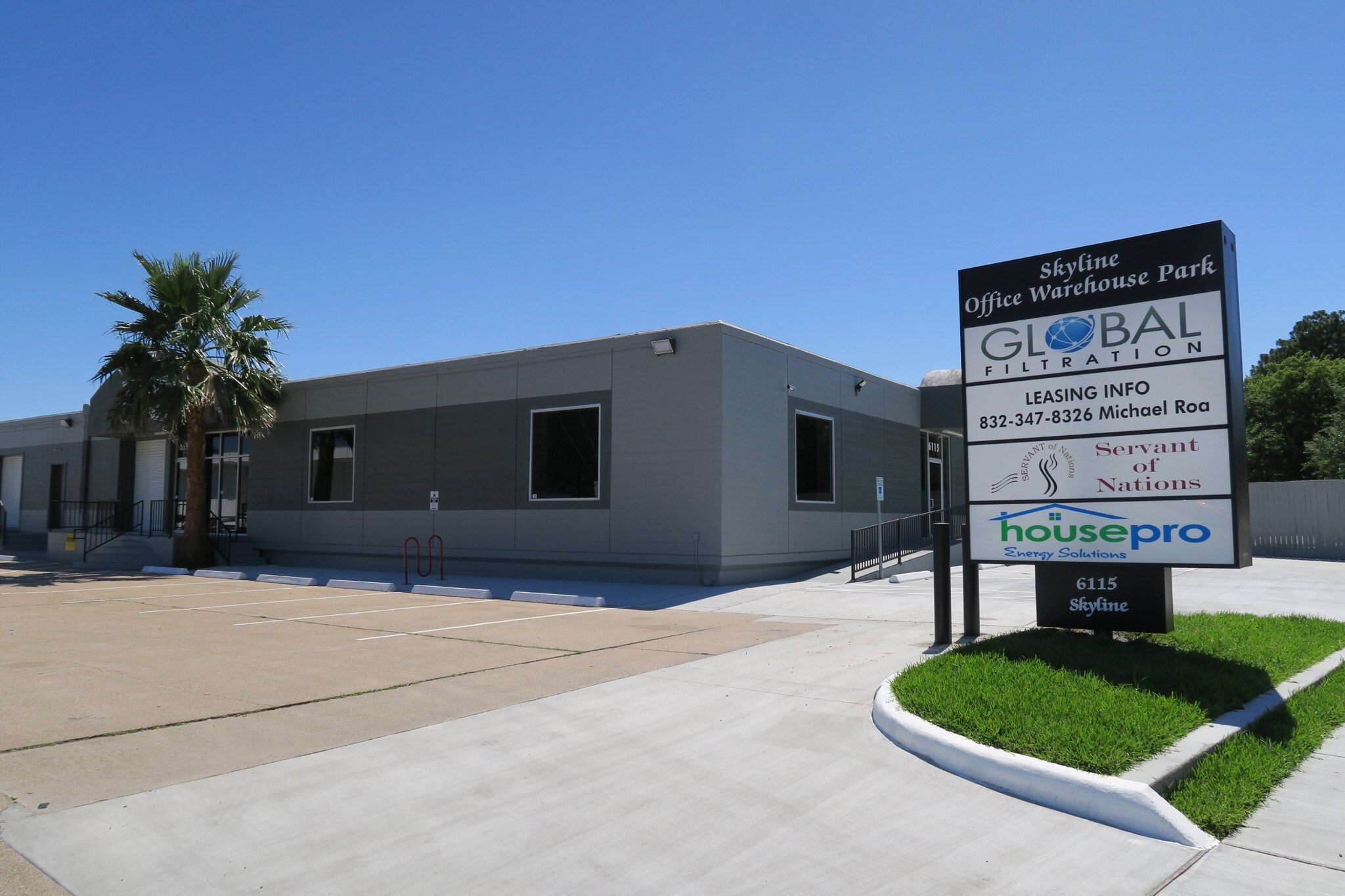 6115 Skyline Dr, Houston, TX à louer Photo du bâtiment- Image 1 de 30