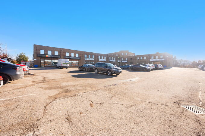 355 Harry Walker Pky N, Newmarket, ON for lease - Building Photo - Image 2 of 46