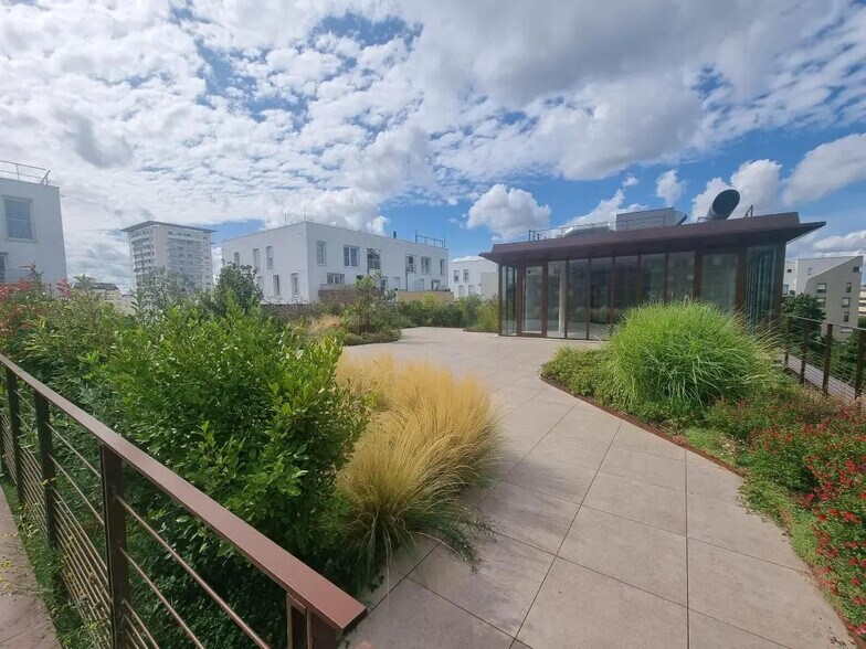 74 Avenue Lénine, Gentilly à louer - Photo du bâtiment - Image 3 de 21