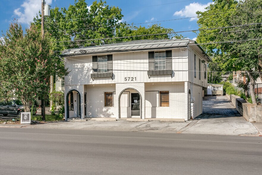5721 Broadway St, San Antonio, TX à louer - Photo du bâtiment - Image 2 de 19