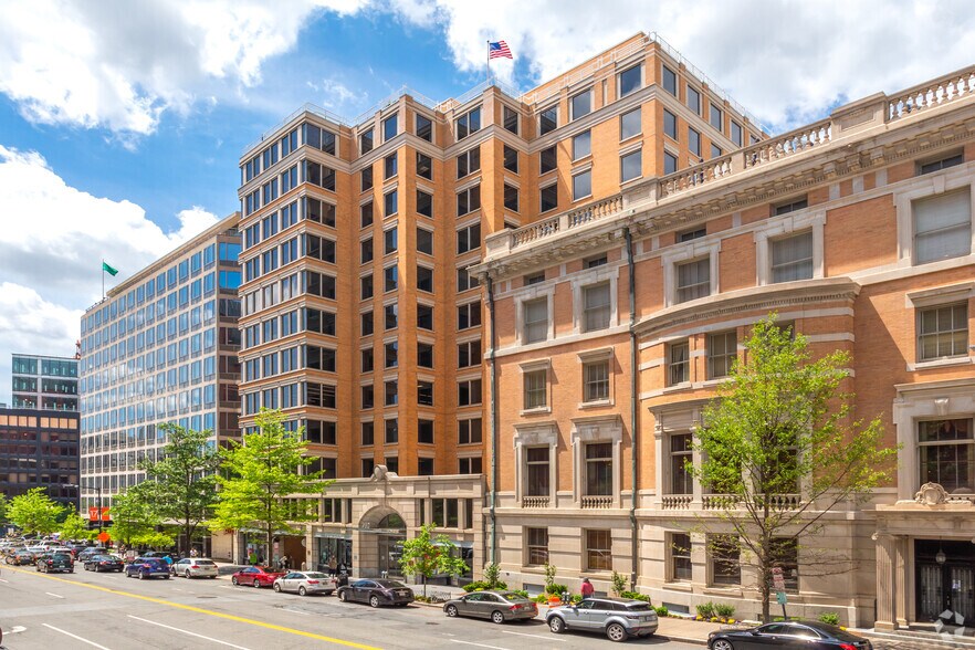750 17th St NW, Washington, DC à louer - Photo du bâtiment - Image 1 de 11