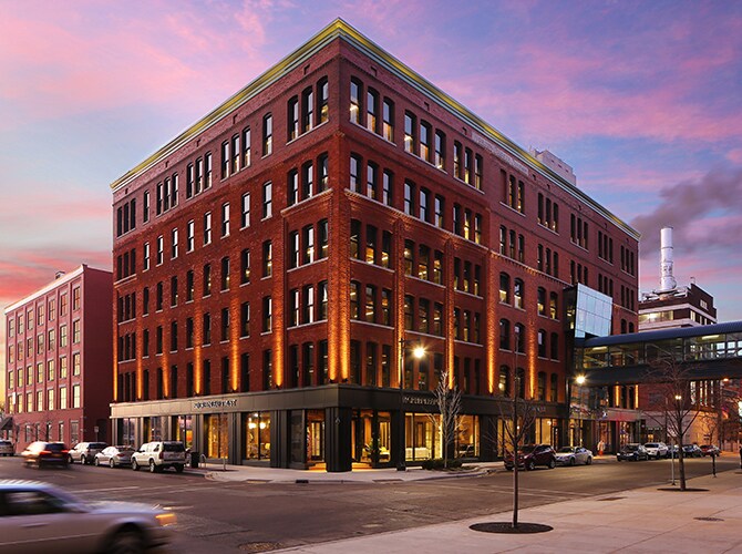 25 Ottawa Ave SW, Grand Rapids, MI à louer - Photo du bâtiment - Image 1 de 10