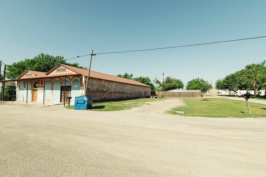 75 Main St, Maxwell, TX à vendre - Photo du bâtiment - Image 2 de 51