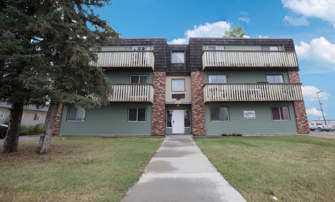 9819 102 Ave, Fort St John, BC à vendre Photo principale- Image 1 de 1