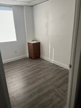 85 Grand Canal Dr, Miami, FL for lease Interior Photo- Image 1 of 7