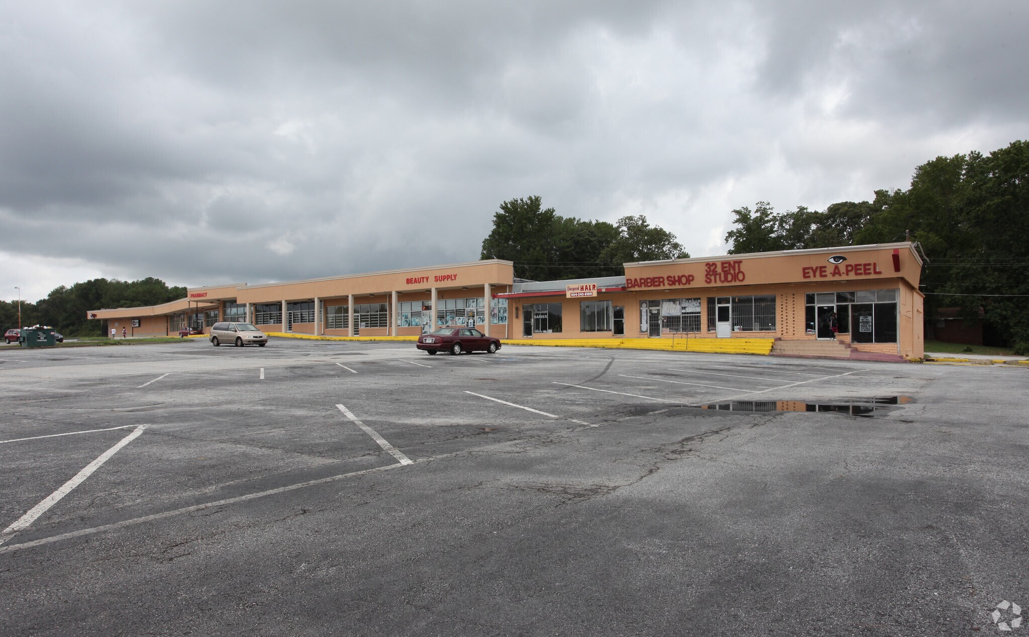 2517-2549 Gresham Rd SE, Atlanta, GA for lease Building Photo- Image 1 of 18