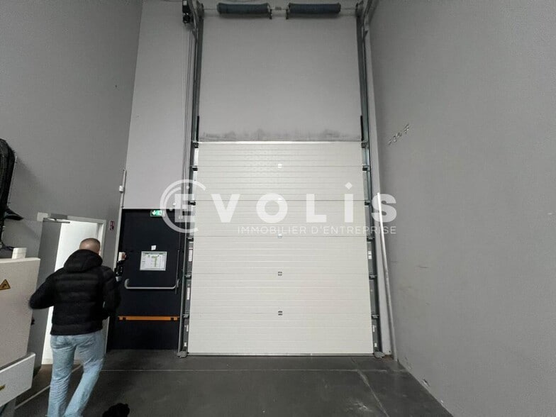 Rue Jacquard, Chassieu for lease - Building Photo - Image 3 of 10
