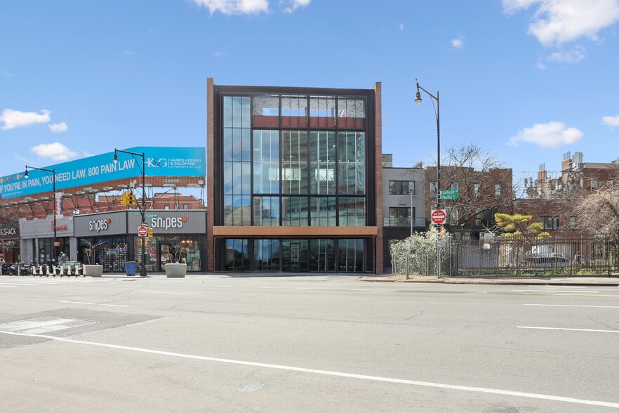 604 Pacific St, Brooklyn, NY for lease - Building Photo - Image 2 of 9