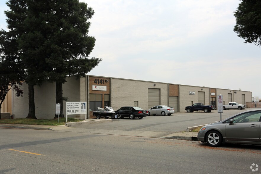 4141 Power Inn Rd, Sacramento, CA à louer - Photo du bâtiment - Image 2 de 4