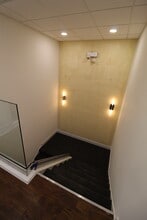 710 N York Rd, Hinsdale, IL à louer Photo intérieure- Image 2 de 5