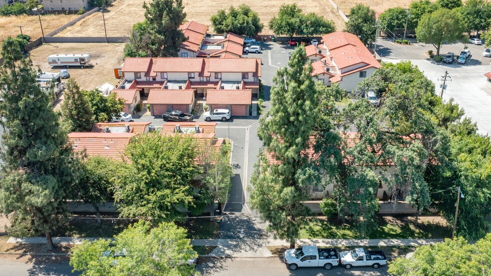 4308 E Woodward Ave, Fresno, CA for sale - Building Photo - Image 3 of 44