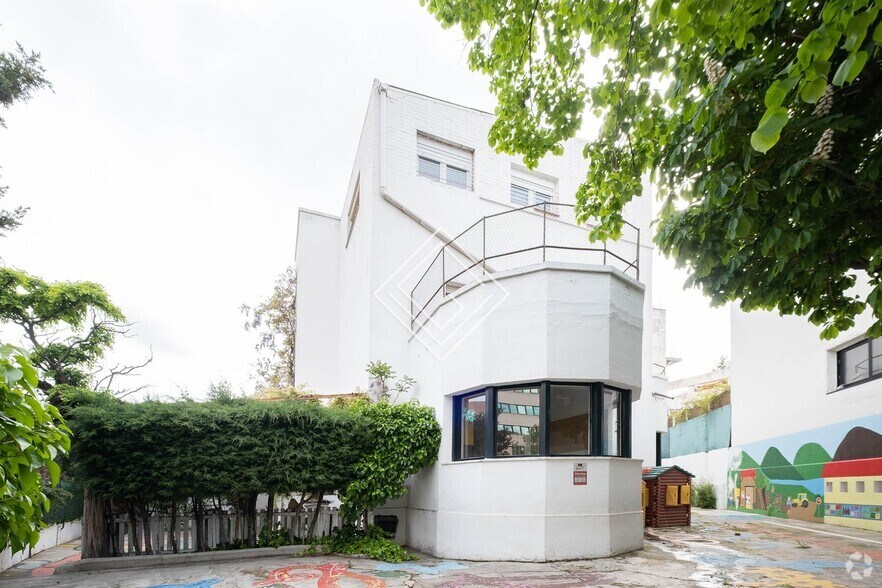 Office in Madrid, Madrid for sale - Primary Photo - Image 1 of 3