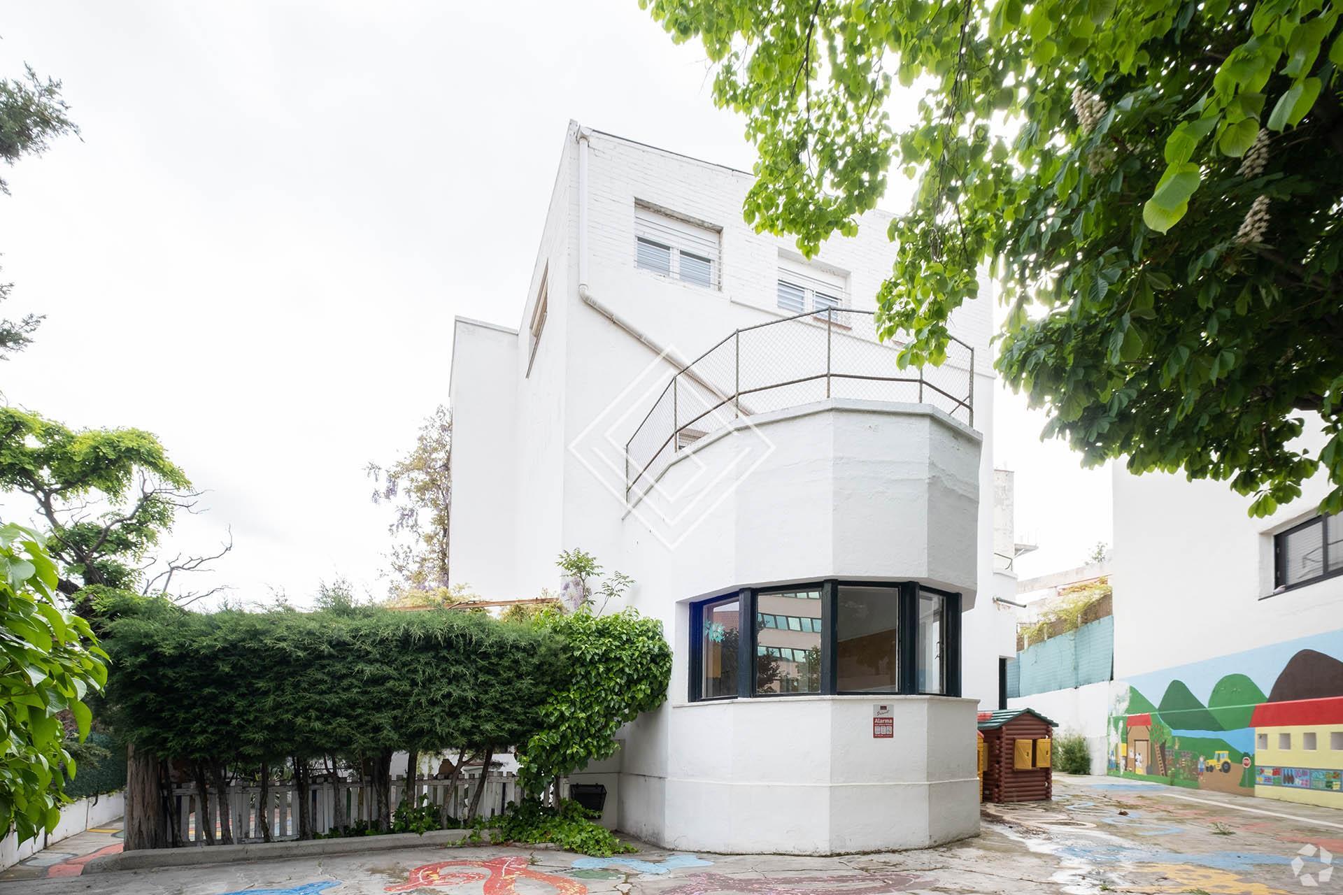 Office in Madrid, Madrid for sale Primary Photo- Image 1 of 4