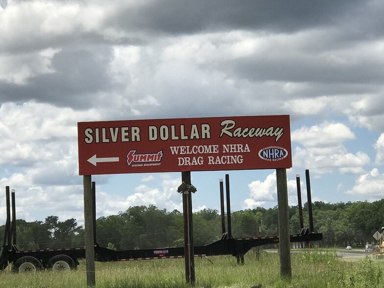 86 Peaches Dr, Reynolds, GA à vendre - Photo principale - Image 1 de 7