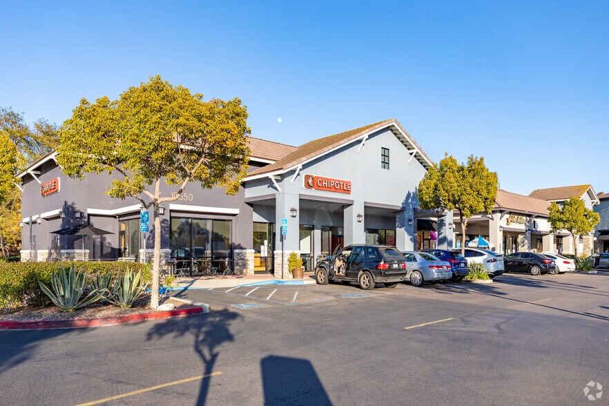 10525 4S Commons Dr, San Diego, CA à louer - Photo du bâtiment - Image 1 de 7