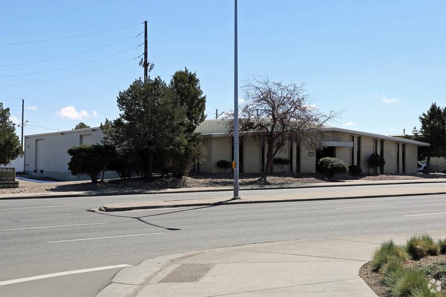 1690 Chambers Rd, Aurora, CO for lease - Building Photo - Image 3 of 7