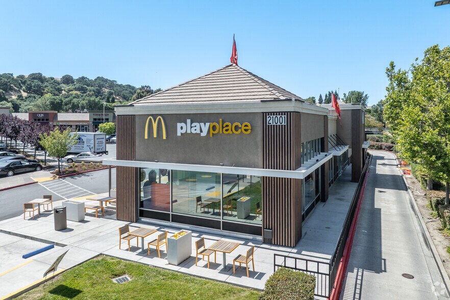 21001 San Ramon Valley Blvd, San Ramon, CA à vendre - Photo du bâtiment - Image 2 de 4