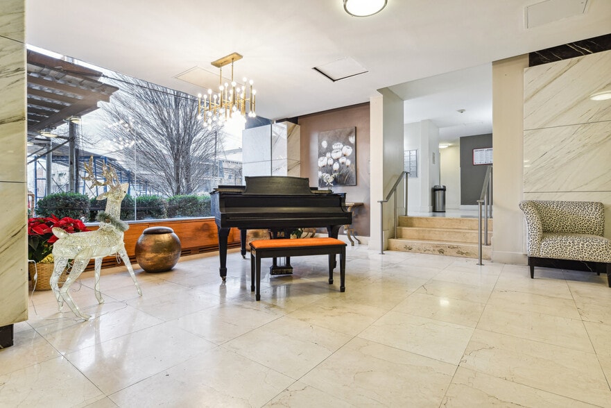 504 Central Ave, Union City, NJ for sale - Interior Photo - Image 3 of 5