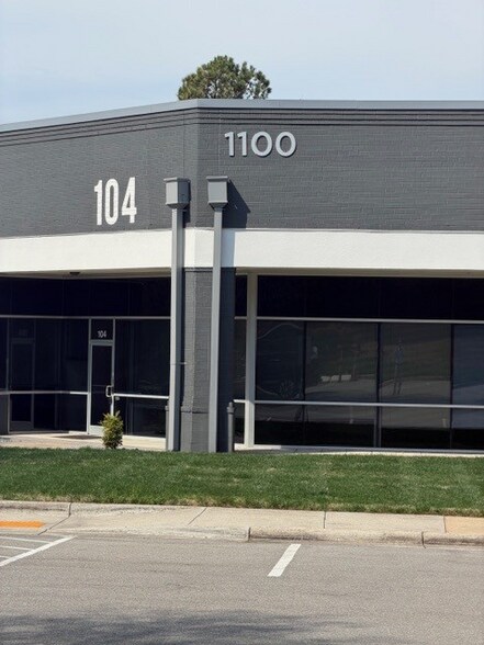 1100 Perimeter Park Dr, Morrisville, NC for lease - Building Photo - Image 2 of 4