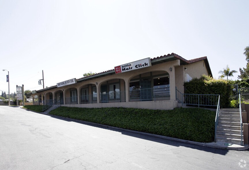 3205 S Hacienda Blvd, Hacienda Heights, CA à louer - Photo du bâtiment - Image 3 de 7