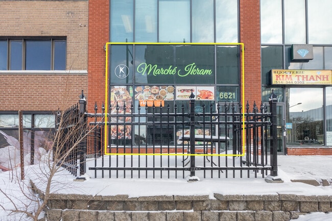 Plus de détails pour 6605-6621 Ch de la Côte-des-Neiges, Montréal, QC - Commerce de détail à louer