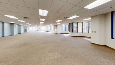 8880 Rio San Diego Dr, San Diego, CA à louer Photo intérieure- Image 2 de 7