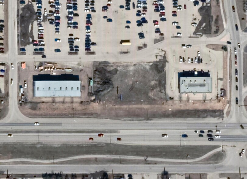 11020 100 Ave, Grande Prairie, AB à louer - Photo principale - Image 1 de 10