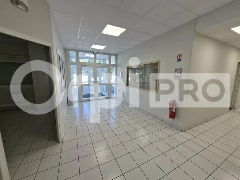 Flex dans Reims à louer - Photo du bâtiment - Image 1 de 6