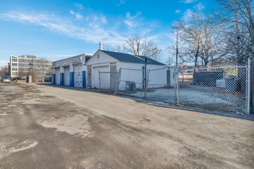 9 Geneva St, Boston, MA à vendre - Photo du bâtiment - Image 3 de 11